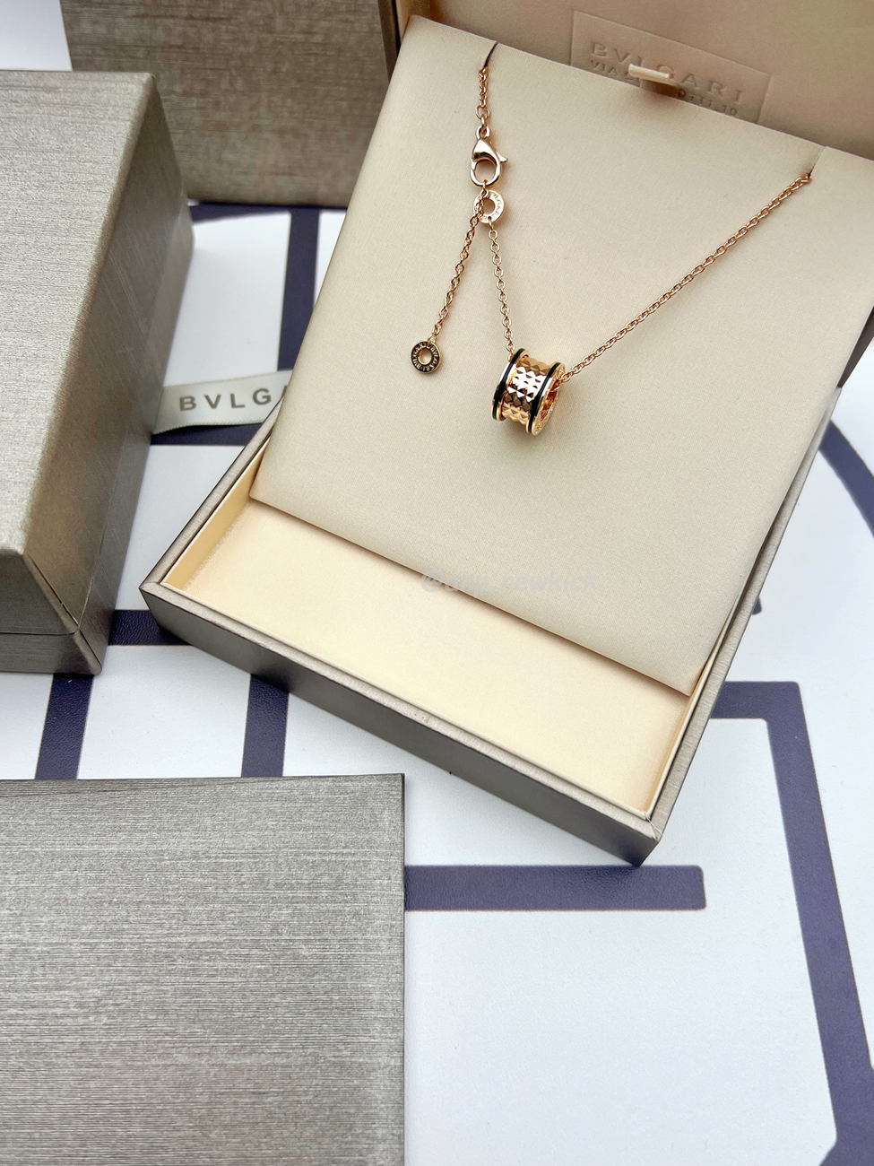 Bulgari Mini Dress Full Of Diamonds, Small Necklace (10) - www.newkick.vip